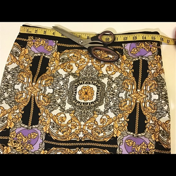 Laundry Versace style gold lavender with black chain print silky mini skirt sz 8 - Picture 7 of 10